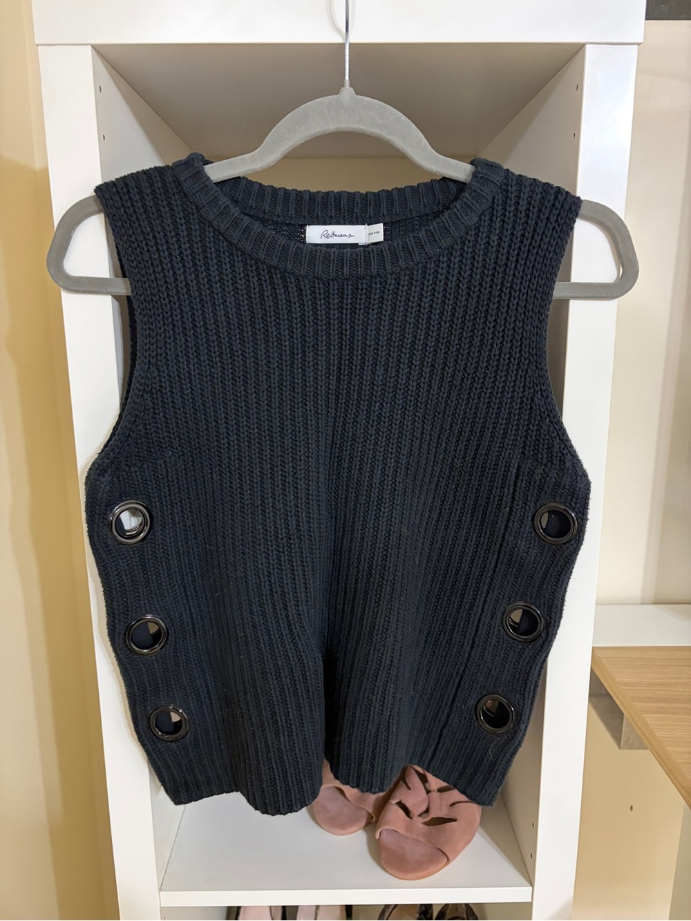 Reitmans Black Ribbed Sleeveless Sweater Vest with Side Grommets